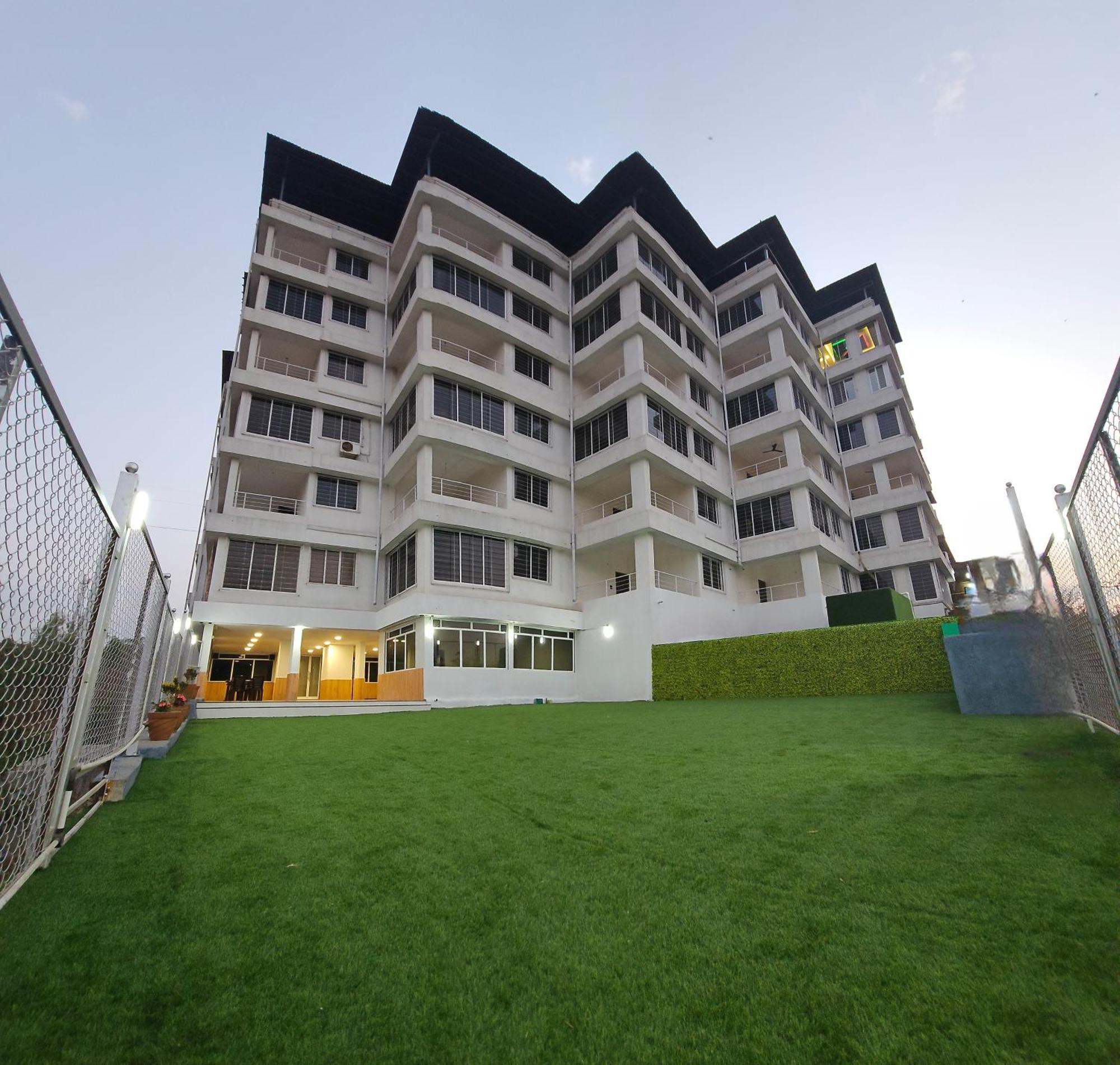 Oxi Valley Resort Igatpuri Exterior photo